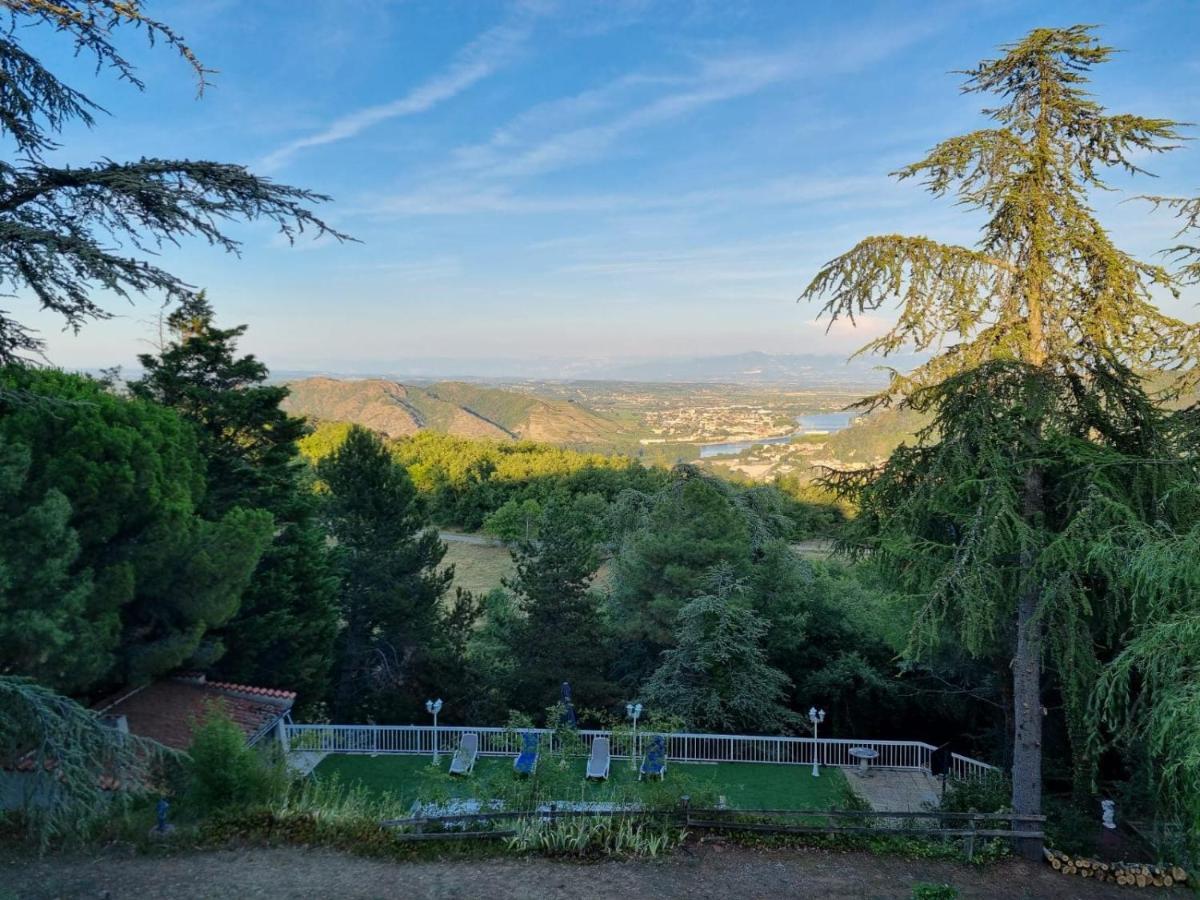 Tikazela - Domaine Ombre Et Lumiere Bed & Breakfast Saint-Jean-de-Muzols Bagian luar foto